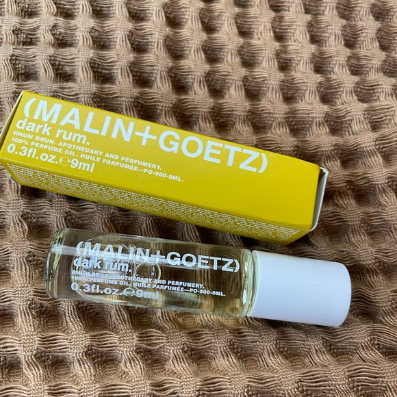 Malin + Goetz Dark Rum perfume oil - Picture 2 of 3